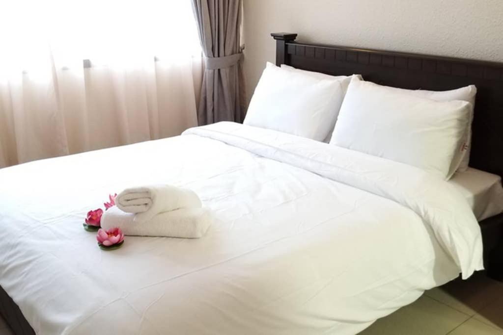 Poolview Resort Batu Ferringhi 502 - 2 Rooms מראה חיצוני תמונה