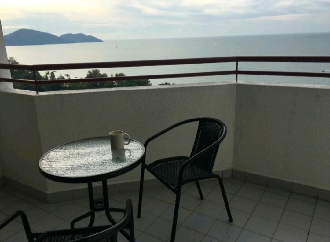 Poolview Resort Batu Ferringhi 502 - 2 Rooms מראה חיצוני תמונה